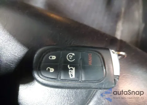 2019 Jeep Cherokee Latitude Plus 4X4 from USA, damaged, VIN 1C4PJMLX8KD484233